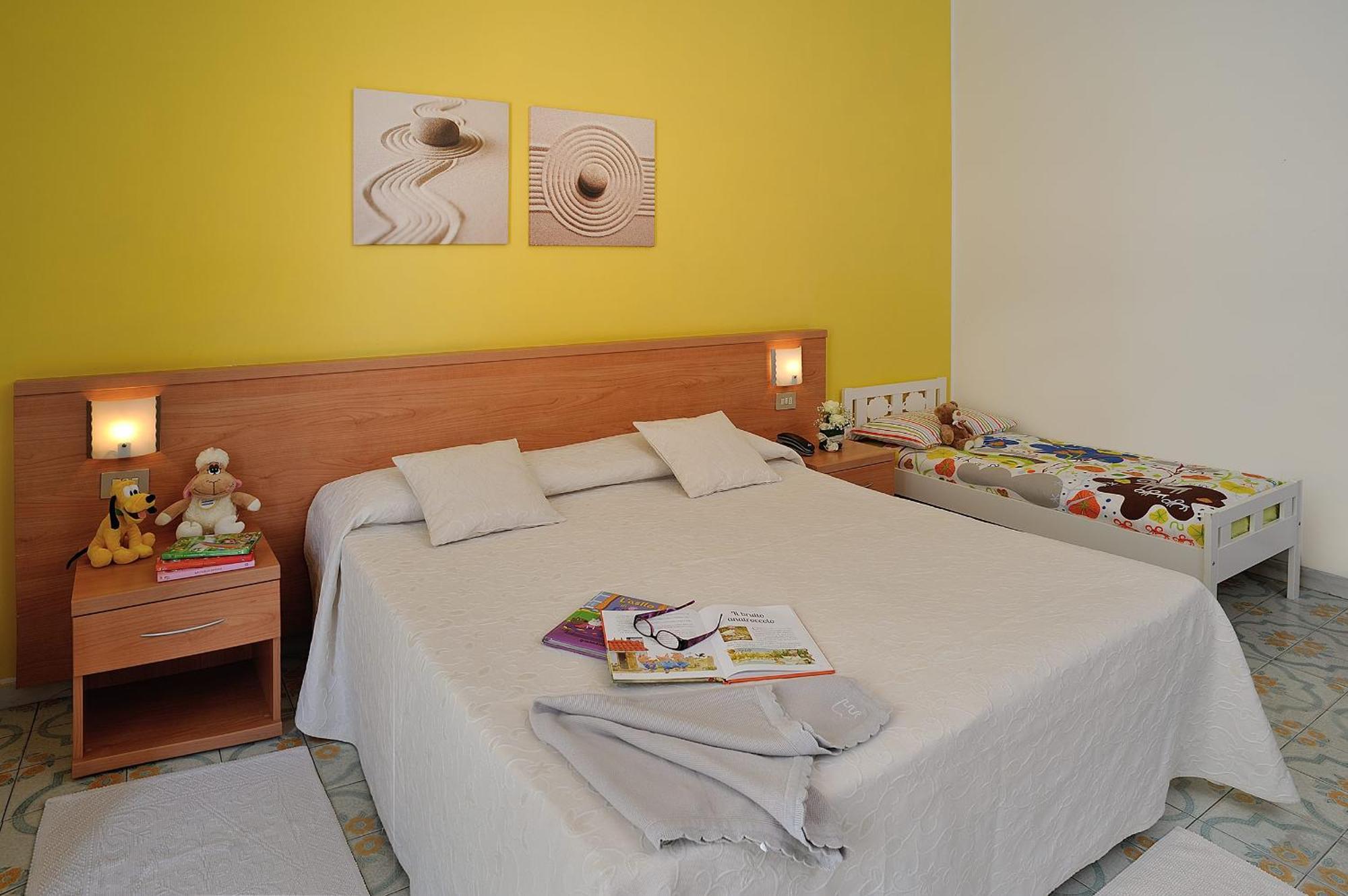 Raffy Family & Bike Hotel Diano Marina Chambre photo
