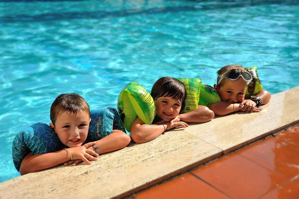 Raffy Family & Bike Hotel Diano Marina Extérieur photo