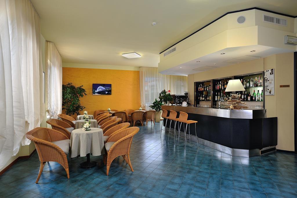 Raffy Family & Bike Hotel Diano Marina Extérieur photo